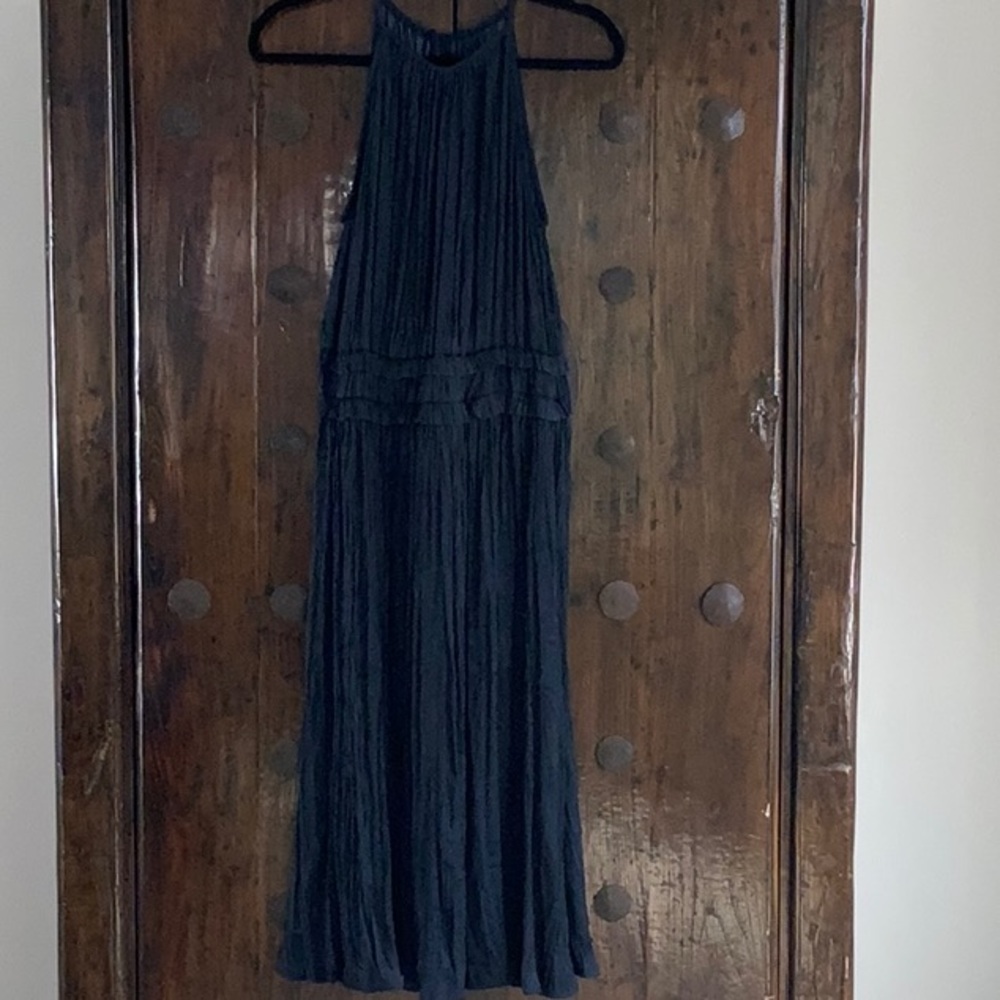 Beautiful navy crinkle material silk dress